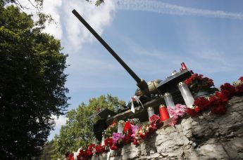 Памятник танку Т-34 в Нарве, Эстония. Архивное фото