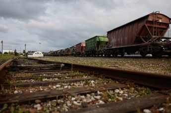 Первый грузовой поезд с цементом, прибывший в Калининград транзитом через Литву после снятия ограничений Евросоюза, 26 июля 2022
