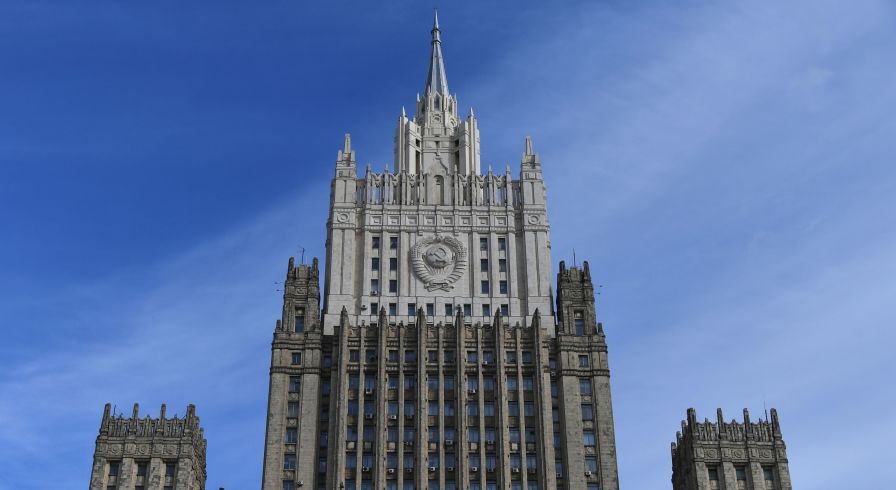 Здание Министерства иностранных дел РФ на Смоленской-Сенной площади в Москве.