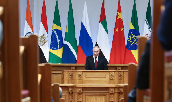 Президент Владимир Путин принял участие в работе Х Парламентского форума БРИКС 11 июля 2024. Президент РФ Владимир Путин выступает на пленарном заседании X Парламентского форума БРИКС.