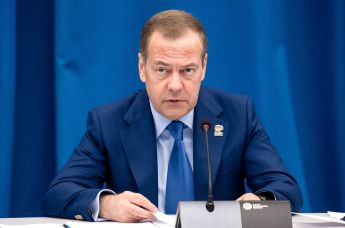 Дмитрий Медведев 