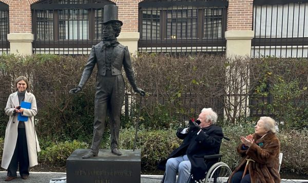 Открытие памятника поэту А. С. Пушкину в Париже