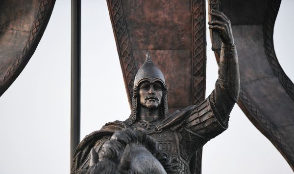 Открытие скульптурной композиции "Александр Невский с дружиной" на берегу Чудского озера Открытие скульптурной композиции "Александр Невский с дружиной" на берегу Чудского озера