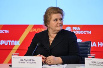 Руководитель Национального центра исторической памяти при президенте России Елена Малышева участвует в мультимедийном проекте всероссийской акции "Ура Победе!" 