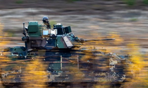 БМП "Брэдли" ВС США на учениях "Strong Griffon 2025" в Пабраде, Литва, 29 октября 2025 г.