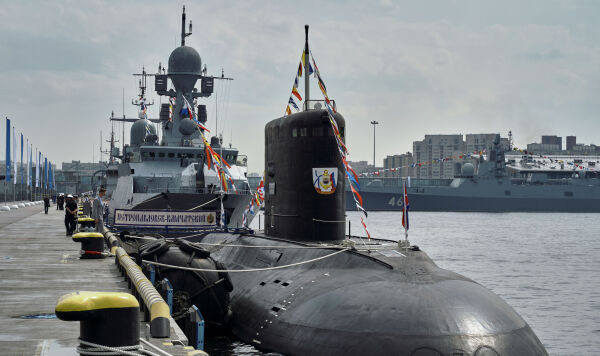 Международный военно-морской салон в Санкт-Петербурге