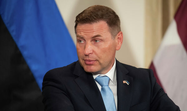 Министр обороны Эстонии Ханно Певкур Министр обороны Эстонии Ханно Певкур