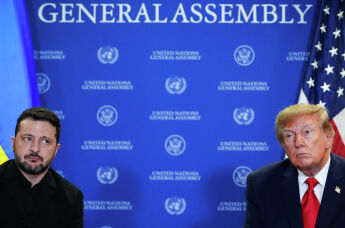 Владимир Зеленский и президент США Дональд Трамп во время встречи в Нью-Йорке. Архивное фото