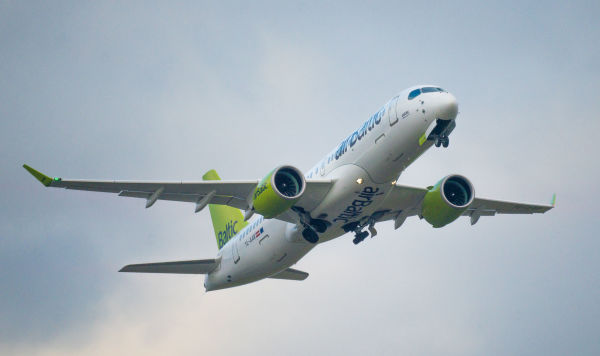 Самолет авиакомпании  airBaltic