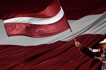 Флаг Латвии