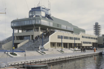 Олимпийский центр парусного спорта в Таллине. Здание яхт-клуба