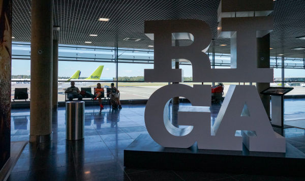 Зал ожидания аэропорта Рига