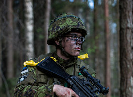Эстонский солдат во время учений НАТО