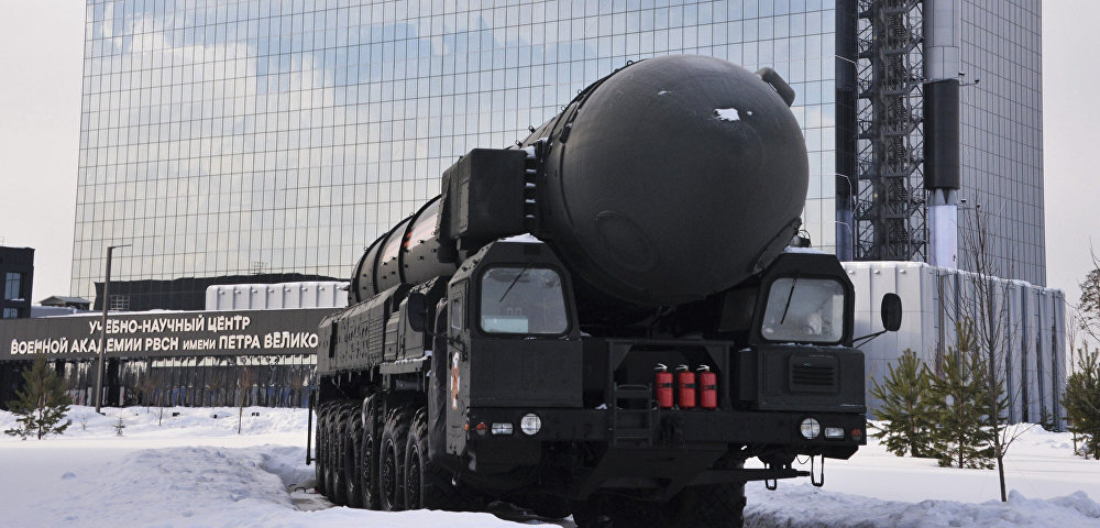 Стратегический мобильный комплекс "Тополь"(РС-12М) Стратегический мобильный комплекс "Тополь"(РС-12М)